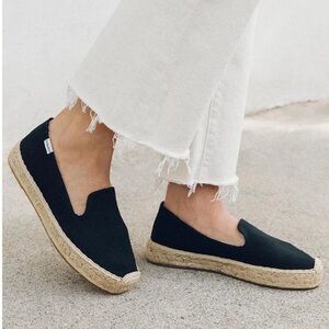 Soludos Black Canvas Espadrille Slip-Ons with Natural Jute Sole